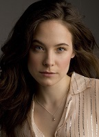 Caroline Dhavernas desnuda