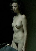Daniela Virgilio desnuda