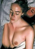 Emma Stone desnuda