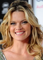 Missi Pyle desnuda