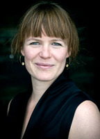 Anne Gry Henningsen desnuda