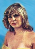 Ayfer Ozcan desnuda