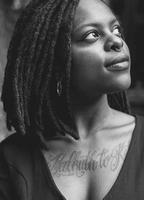 Binta Rosadore desnuda