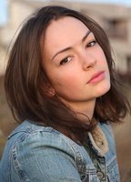 Brigette Lundy-Paine desnuda