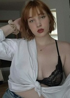Lucy Mueller desnuda