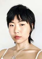 May Hong (II) desnuda