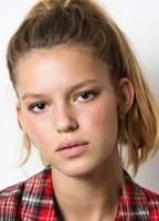 Naya Bienstock desnuda