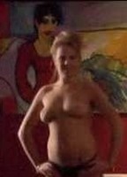 Tiffany Stevens desnuda