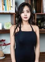 Yeo Min-jeong desnuda