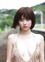 Yumi Sugimoto desnuda