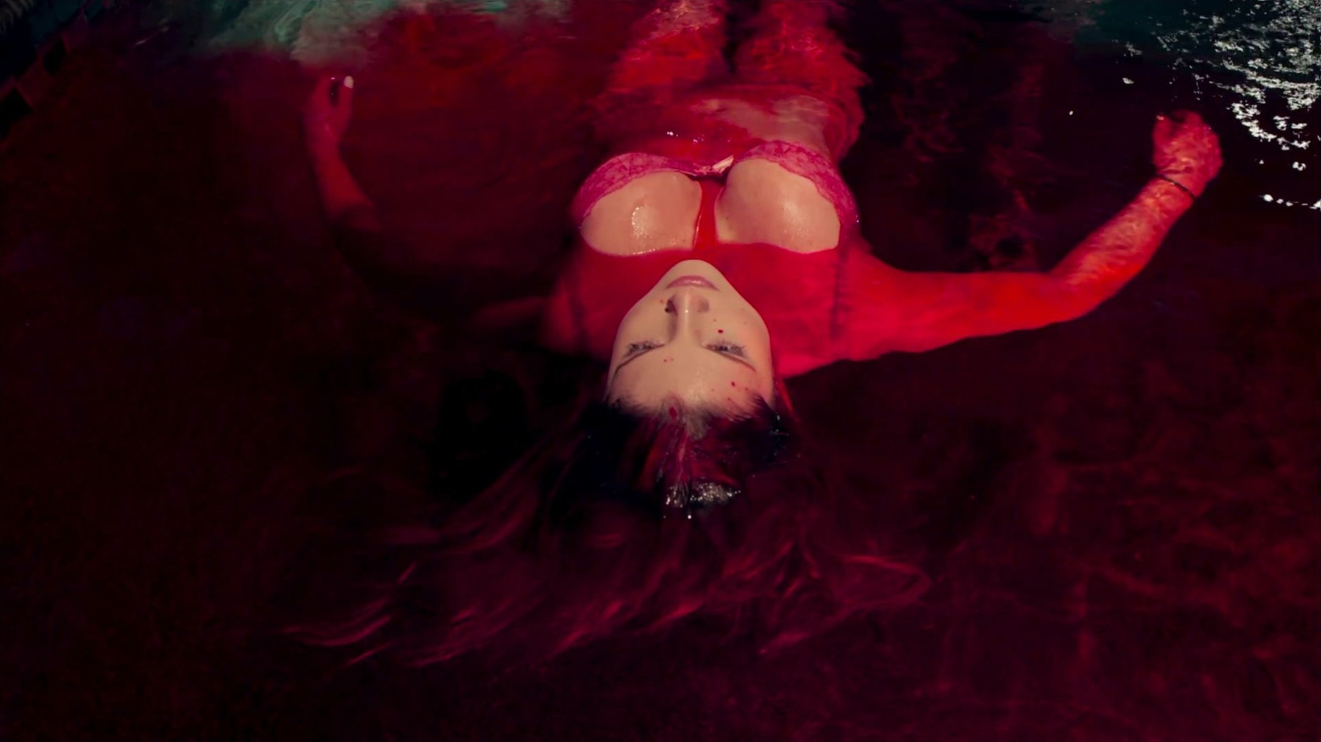 Amanda Cerny nude pics.