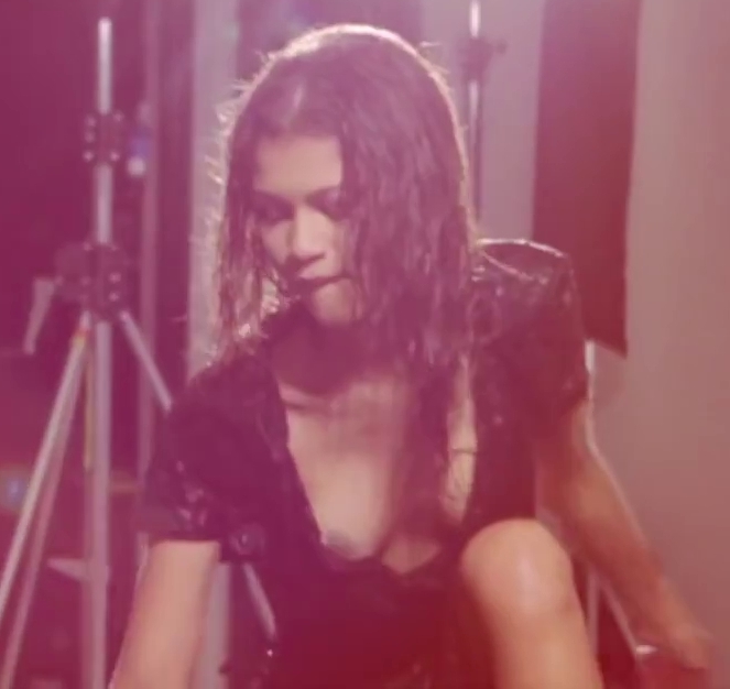 Zendaya Modeliste Behind The Scenes Gotceleb My Xxx Hot Girl