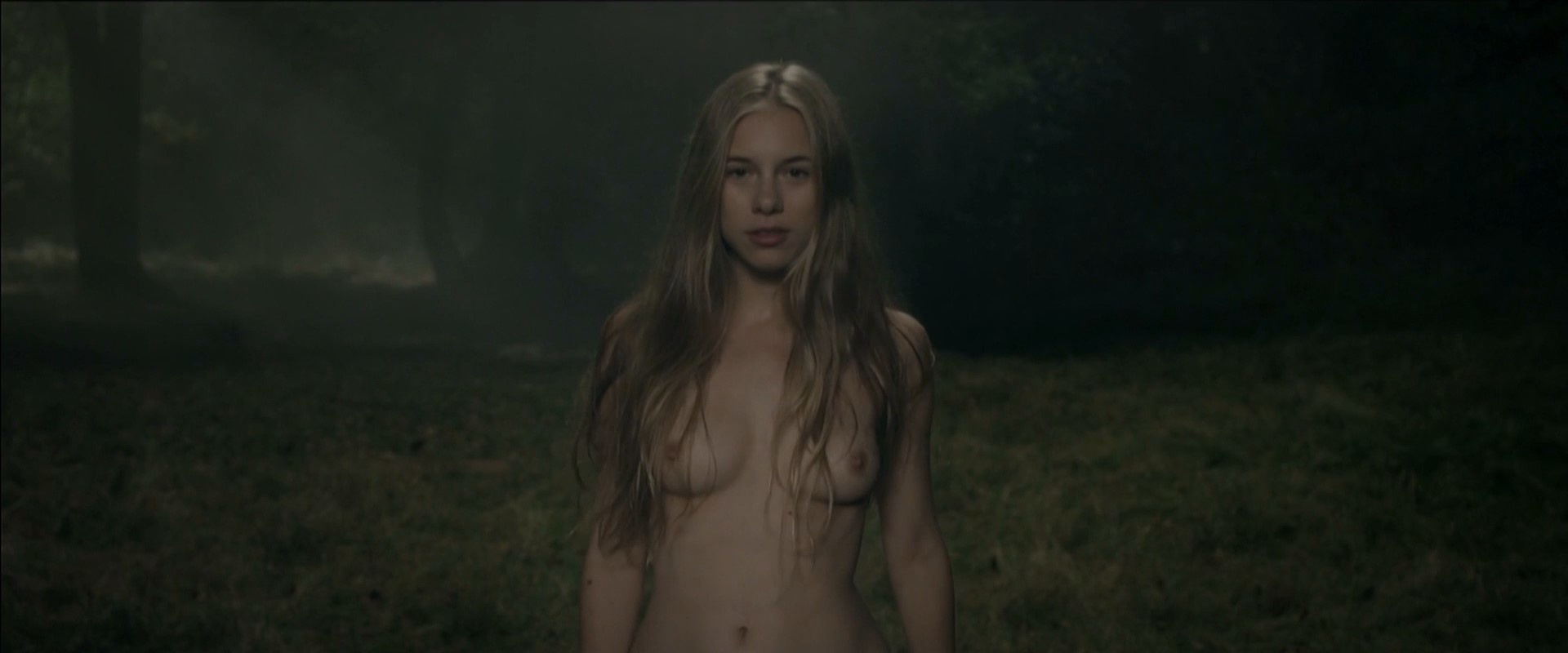 Margot Lourdet Desnuda En Nakedii