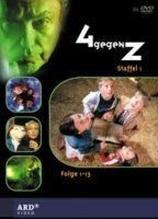 4 Against Z (2005-2007) Escenas Nudistas