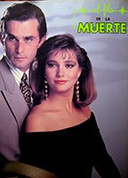 Al filo de la muerte (1991-1992) Escenas Nudistas