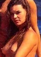 Andréia Fetter Zambrano desnuda