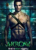 Arrow 2012 - 2020 película escenas de desnudos