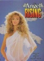Angel Rising 1988 película escenas de desnudos