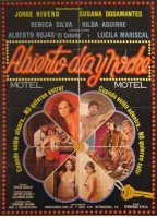 Abierto día y noche (1981) Escenas Nudistas