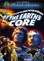 At the Earth's Core (1976) Escenas Nudistas