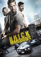 Brick Mansions 2014 película escenas de desnudos