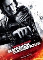 Bangkok Dangerous 2008 película escenas de desnudos