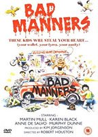 Bad Manners (1984) Escenas Nudistas