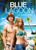 Blue Lagoon: The Awakening 2012 película escenas de desnudos