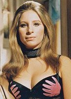 Barbra Streisand desnuda