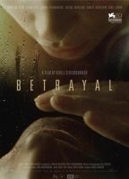 Betrayal 2012 película escenas de desnudos