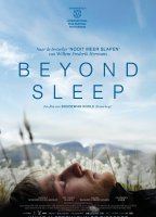 Beyond Sleep 2016 película escenas de desnudos