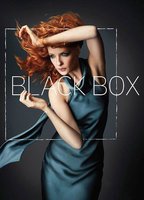 Black Box (2014) Escenas Nudistas