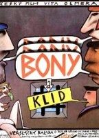 Bony a klid (1988) Escenas Nudistas