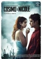 Cosimo and Nicole (2012) Escenas Nudistas