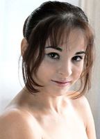 Corina Ungureanu desnuda