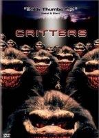 Critters (1986) Escenas Nudistas