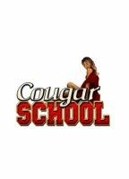 Cougar School escenas nudistas