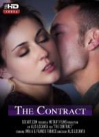 The Contract (2015) Escenas Nudistas