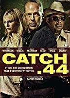 Catch .44 (2011) Escenas Nudistas