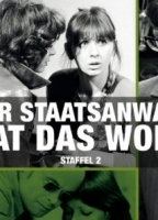 Der Staatsanwalt hat das Wort escenas nudistas