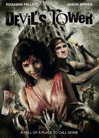 Devils Tower 2014 película escenas de desnudos
