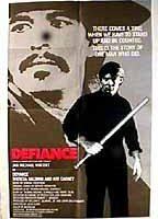 Defiance (1980) Escenas Nudistas