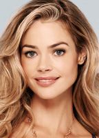 Denise Richards desnuda