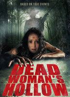 Dead Womans Hollow 2013 película escenas de desnudos