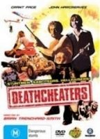 Deathcheaters (1976) Escenas Nudistas