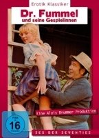 Dr. Fummel und seine Gespielinnen (1970) Escenas Nudistas