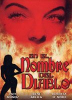 En el nombre del Diablo (2002) Escenas Nudistas