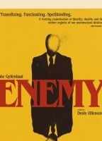 Enemy (2013) Escenas Nudistas