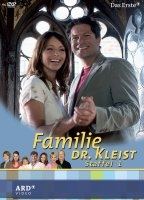 Familie Dr. Kleist 2004 - 2014 película escenas de desnudos