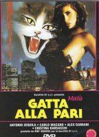 Gatta alla pari (1994) Escenas Nudistas